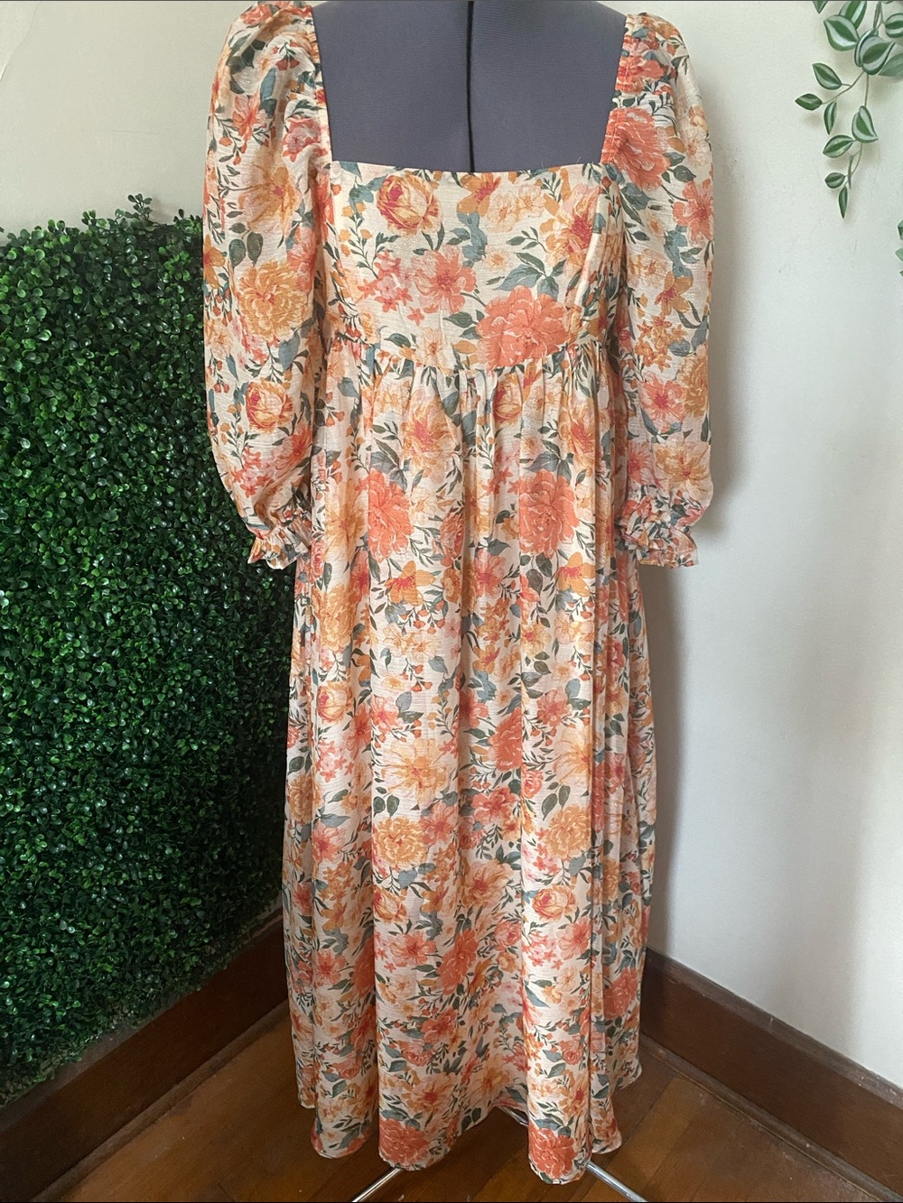 Storia Peach Floral Square-Neck Puff Sleeve Maxi Dress